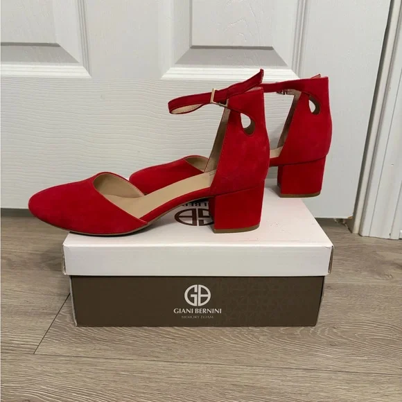 Giani Bernini Red Suede Block Heels - Picture 3 of 8